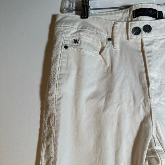 Kardashian Kollection Kim White Skinny Jeans - Picture 5 of 8